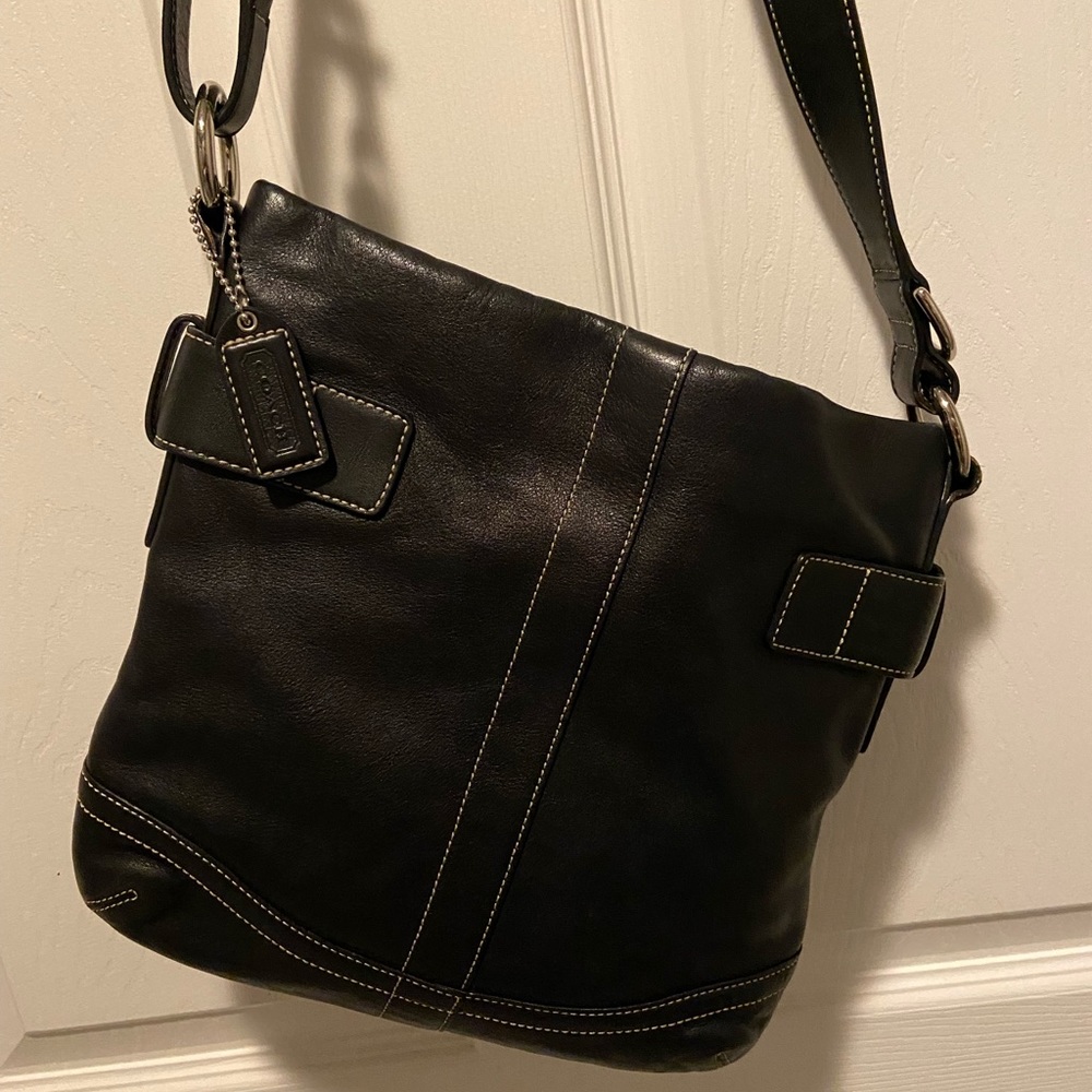 Classic Coach Handbag - Picture 6 of 6